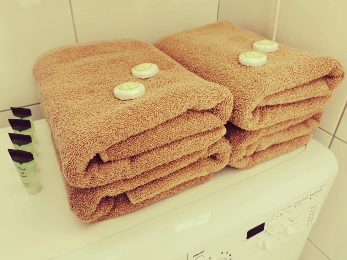 Cztery Katy Apartament Вонґровєц Екстер'єр фото