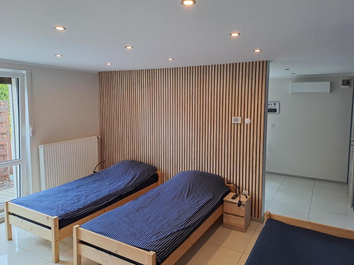 Cztery Katy Apartament Вонґровєц Екстер'єр фото