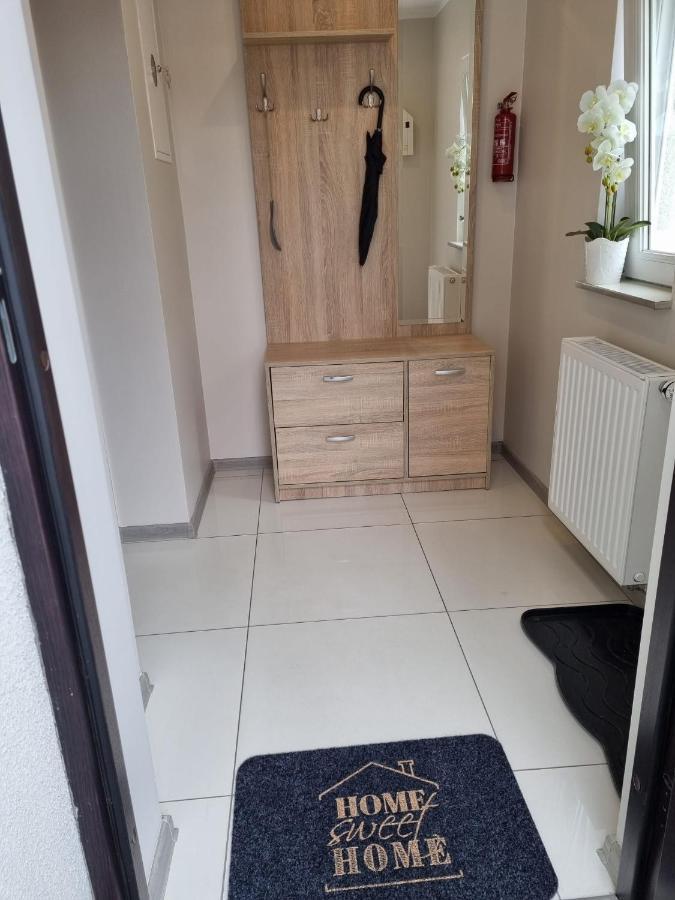 Cztery Katy Apartament Вонґровєц Екстер'єр фото